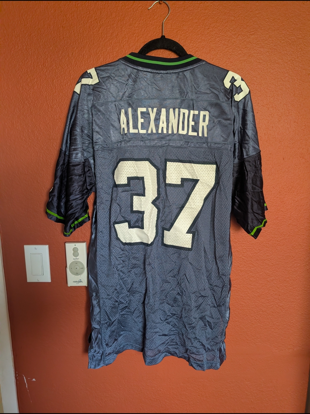 Vintage Y2K Reebok Seattle Seahawks Shaun Alexander #37 Jersey - Men's Medium - Picture 4 of 4